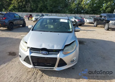 2012 Ford Focus z USA, uszkodzony, nr VIN 1FAHT3M28CL367166